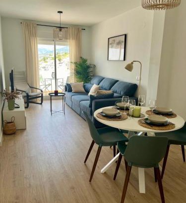 Cómpeta Apartamento | Apartamento Avigar con vistas a la montaña y piscina