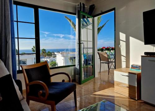 Puerto del Carmen Apartamento | Apartamento Azul Vista Mar with pool
