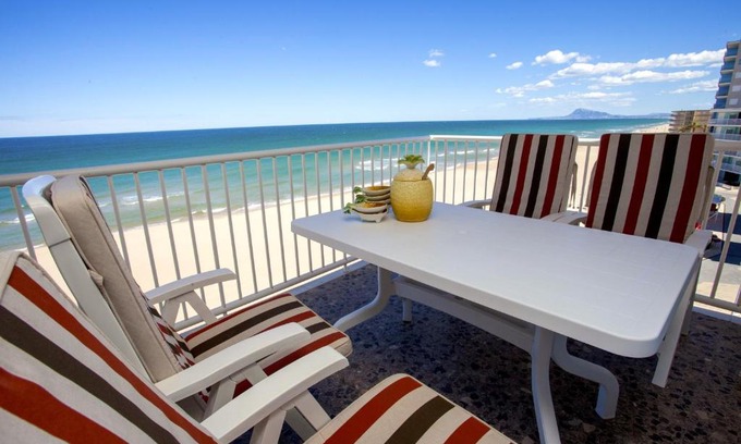 Plaza De La Costera Apartamento | Apartamento Bellavista