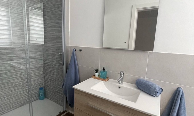 Valdepeñas Apartamento | Apartamento Blanco en Valdepeñas, en pleno centro histórico de la ciudad