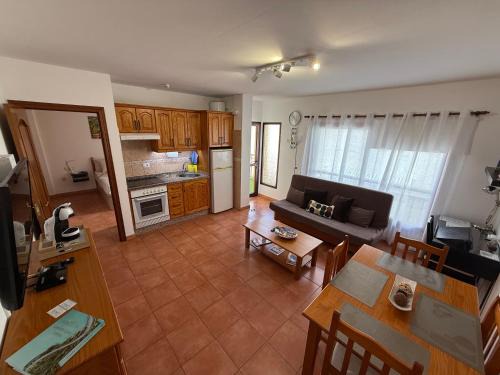 Playa San Juan Apartamento | Apartamento Brisas del Sur - Oasis Tenerife Sur