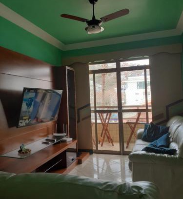 Prainha Apartamento | Apartamento com estacionamento, telas nas varandas