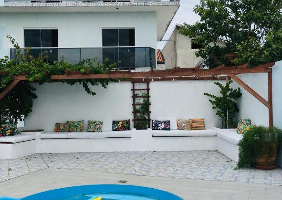 Ingleses do Rio Vermelho Apartamento | Apartamento com Piscina Perto da Praia