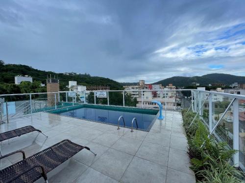 Ze Amandio Apartamento | Apartamento com piscina e vista para montanha