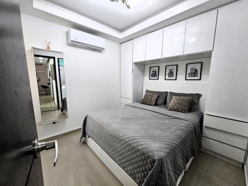 Restrepo Apartamento | Apartamento Completo de Lujo con Aire Acondicionado
