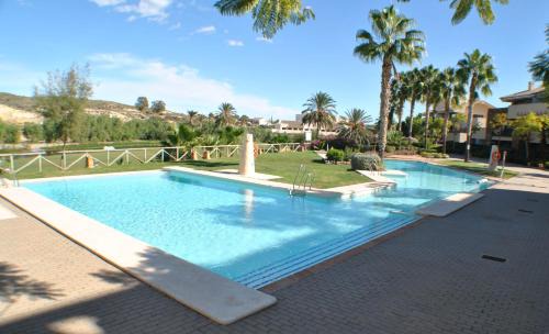 Vera Apartamento | Apartamento con jardín privado y vistas al lago,Valle del Este Golf Agv