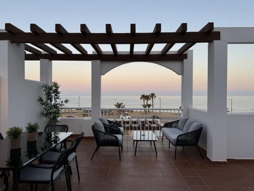 Vista de los Angeles-Rumina Apartamento | Apartamento con piscina frente al mar en Mojácar playa para familias y parejas de más de 30 años