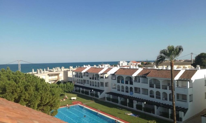 Vinaros Apartamento | Apartamento con terraza privada y piscinas
