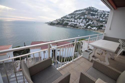 Almadraba-Canyelles Apartamento | Apartamento con vista impresionante a la bahía de Roses-189