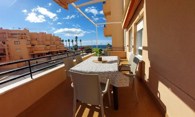 Salobreña Apartamento | Apartamento con vistas al mar.