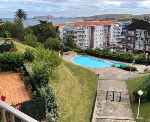 Suances Apartamento | Apartamento con vistas al mar y piscina