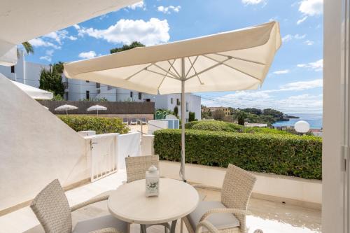 Cala Ferrera Apartamento | Apartamento Coral