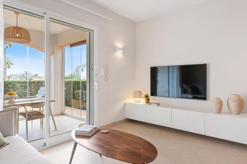 Denia Apartamento | Apartamento de Diseño Reformado con Piscina y Jardín