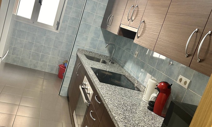 Bailen-Miraflores Condominio | Apartamento Domingo
