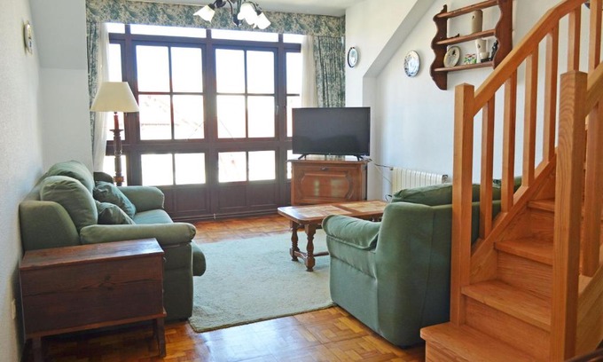 Centro de Comillas Apartamento | Apartamento El Corro: con parking en pleno centro de Comillas