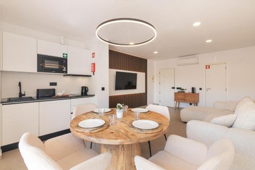 Montechoro Apartamento | Apartamento em Albufeira - Condomínio com Piscina