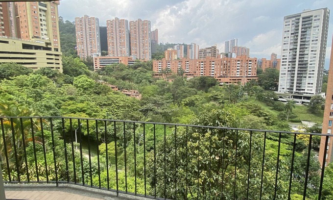 San Diego Apartamento | Apartamento en Medellín, Avenida las palmas, muy central, fácil transporte