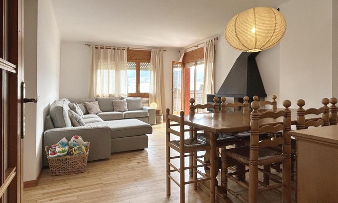 Puigcerda Apartamento | Apartamento en Puigcerdà ideal familias