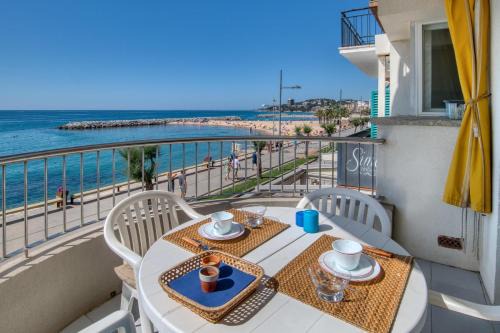 Sant Antoni de Calonge Apartamento | Apartamento en 1 línea mar