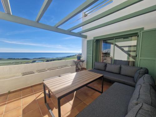 San Roque Apartamento | Apartamento Golf de Lujo en Alcaidesa Vista al Mar