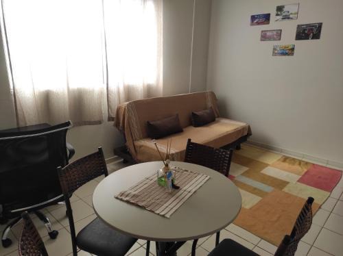 Alto Umuarama Apartamento | Apartamento inteiro no Alto Umuarama, próximo ao Aeroporto, Medicina e Granja Marileusa.