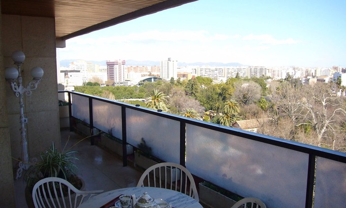 El Botanic Apartamento | Apartamento Jardines. Wifi fibra óptica grátis.