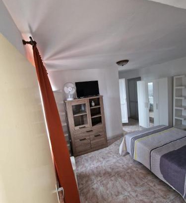 Las Arenas Apartamento | Apartamento La Roca con buena ubicación