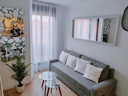 Rejas Apartamento | Apartamento Luminoso 35N