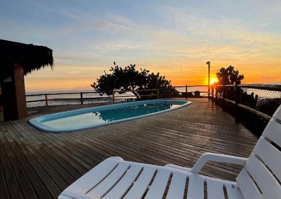 Olivenca Apartamento | APARTAMENTO NA PRAIA no CONDOMÍNIO JUBIABÁ em OLIVENÇA - ILHÉUS