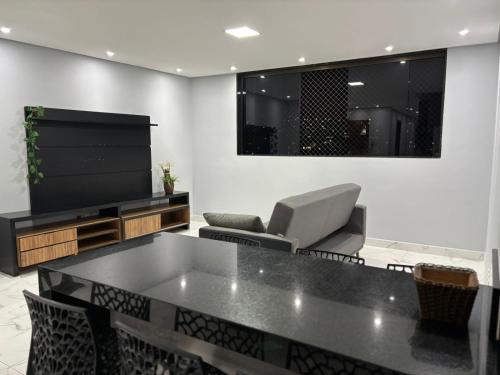 Joao Monlevade Apartamento | Apartamento novinho e central - 2 ou 3 quartos, 2 banheiros, elevador e estacionamento