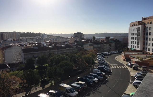 Alges Apartamento | Apartamento novo muito confortável com vista Rio