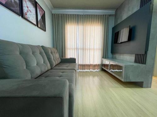 Maringa Apartamento | Apartamento Novo Wifi e AC LZ1703