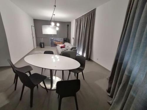 Sao Bras de Alportel Apartamento | Apartamento minimalista Centenário