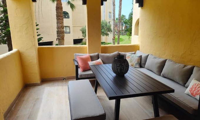 Atlanterra Apartamento | Apartamento reformado en Urb. Jardines de Zahara