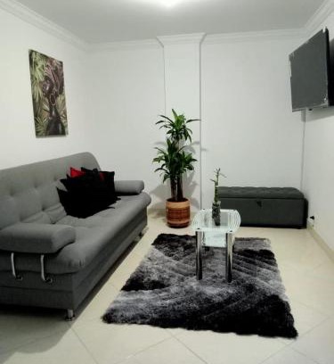 La America Apartamento | Apartamento renovado parque La Floresta, reserva minimo de 21 dias