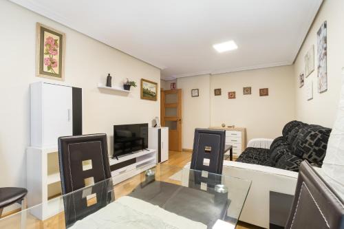 Pravia Apartamento | Apartamento Santiago Lopez -Wifi-plaza de Garaje