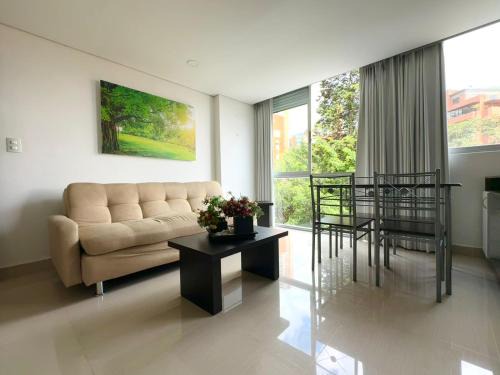 El Tesoro Apartamento | Apartamento sector turistico en poblado, Medellín