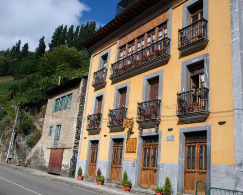 Limes Apartamento | Apartamentos Rurales Las Mestas