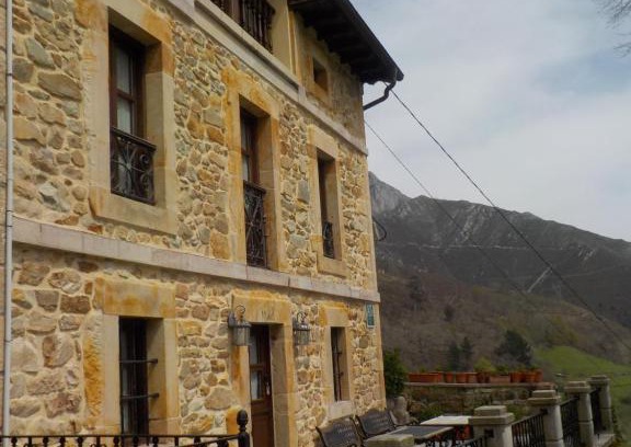 Peñamellera Alta Apartamento | Apartamentos Rurales La Husteriza
