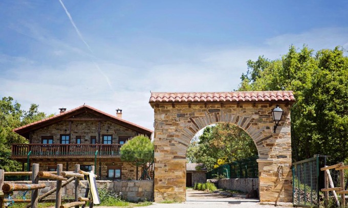 Santa Colomba de Somoza Apartamento | Apartamentos turísticos LAS CARBALLEDAS