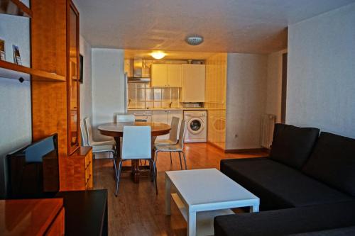 Barrio de San Lorenzo Apartamento | Apartamentos Turísticos Río Gallego (Apartamento Huesca)