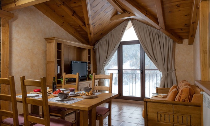 Bordes d'Envalira Apartamento | Apartaments Turístics Els Llacs