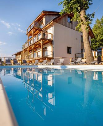Swieradow-Zdroj Apartamento | Apartamenty Larice - basen podgrzewany do końca września, balia i sauna gratis ten weekend