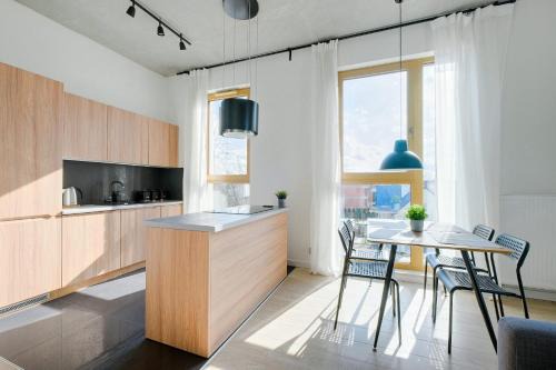 Wawer Apartamento | Apartamenty Patriotów 303