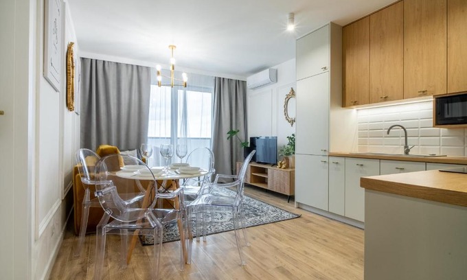 Radom Apartamento | ApartamentySnu, Struga Tower Double Gold z parkingiem