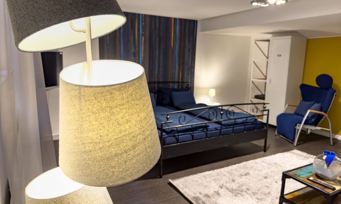 Ossendorf Apartamento | Apartelliment bianco-nero - modern accommodation in Cologne