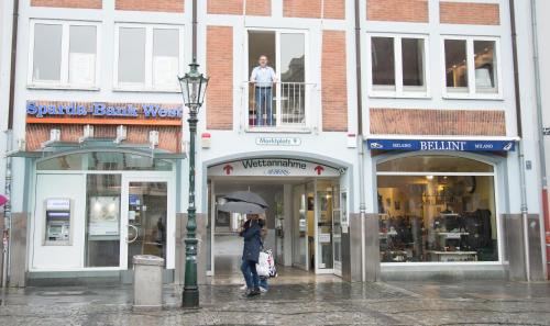 Dusseldorf Old Town Cama Y Desayuno | Apartement mit Dachterrasse - bei Curth klingen - Teilen Sie uns Ihre Ankunfszeit mit