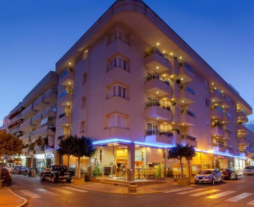 Santa Eulalia del Río Apartamento | Aparthotel Duquesa Playa