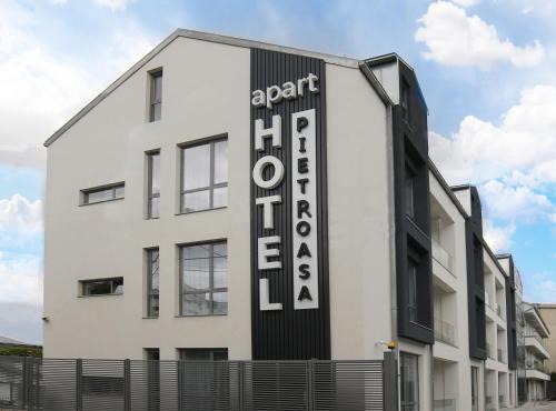Buzau Apartamento | Aparthotel Pietroasa