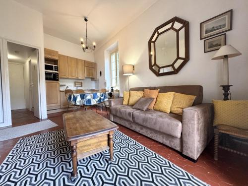 Old Town Apartamento | ApartHotel Riviera - BALCON HONORE 1 - Old Town - 5 mn Promenade des Anglais et Plage - Charme Absolu - Appartement 2 pièces avec Balcon AC - Vue mer et Ville